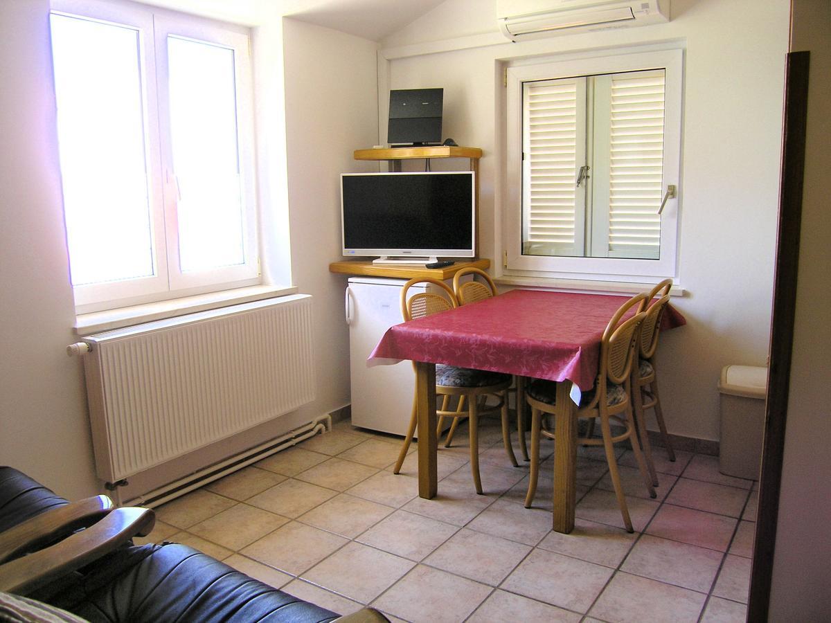 Oribella Apartment *